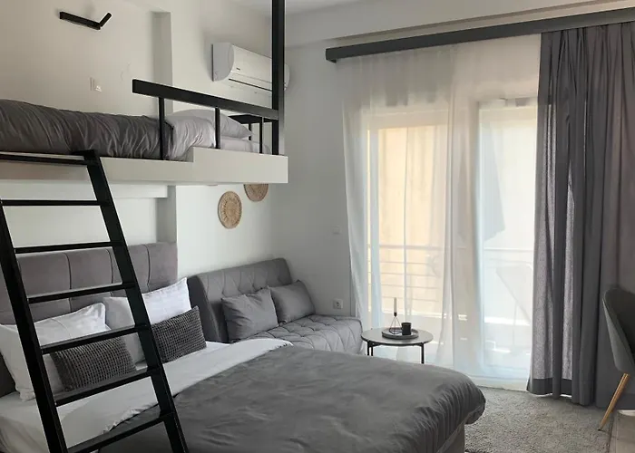 Modern And Sunny Studio Kavala